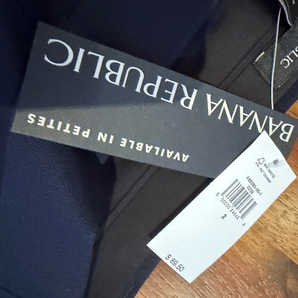 Banana Republic Men's Dark Blue Dress Pants - Picture 4 of 6